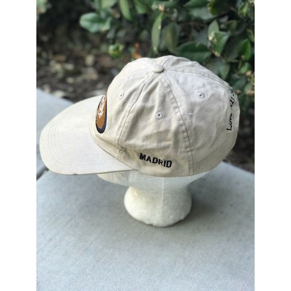 Hard Rock Cafe Madrid Hat - Picture 4 of 7